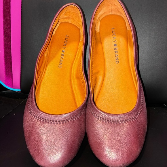 Lucky Brand Size 7.5 Nubuck Leather Ballet Flats Slip on Shoes Boho neutral - Picture 1 of 5